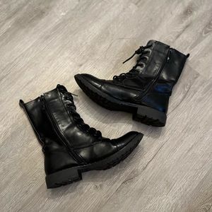 Dirty laundry black combat boots Size 7.5